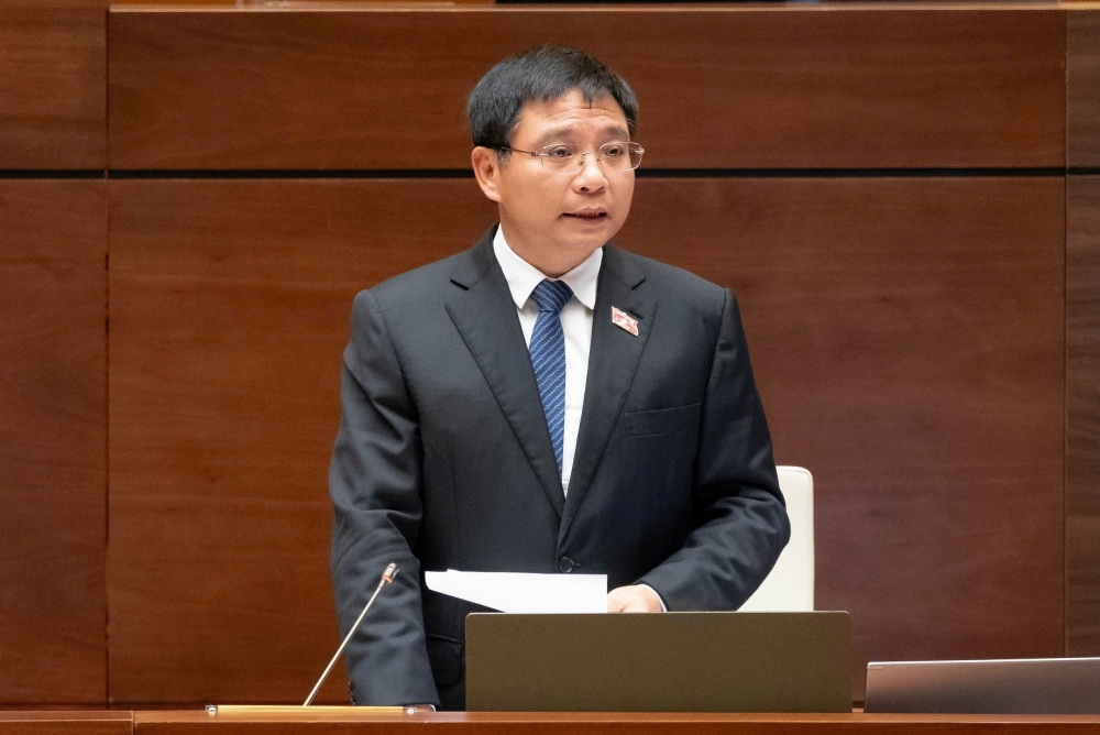 Bộ trưởng Bộ Tài chính nói về tình trạng bán bảo hiểm kiểu “bia kèm lạc”