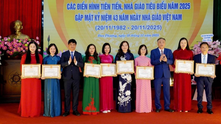 Xã Đan Phượng tri ân những người miệt mài "gieo chữ, trồng người"