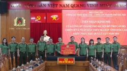 cong an ha noi tham hoi ho tro dak lak khac phuc hau qua mua lu