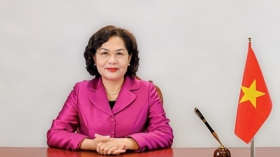 Thống đốc Nguyễn Thị Hồng được trao tặng Huân chương Lao động hạng Nhất