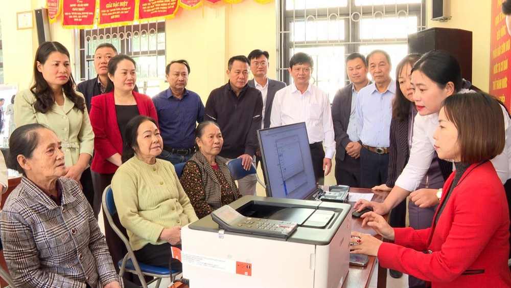 Xã Hoài Đức: Bước đi đột phá đưa dịch vụ công đến gần hơn với người dân Xã Hoài Đức: Bước đi đột phá đưa dịch vụ công đến gần hơn với người dân