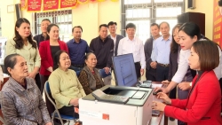 xa hoai duc buoc di dot pha dua dich vu cong den gan hon voi nguoi dan