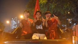 sinh vien ha noi dong long huong ve mien trung tay nguyen