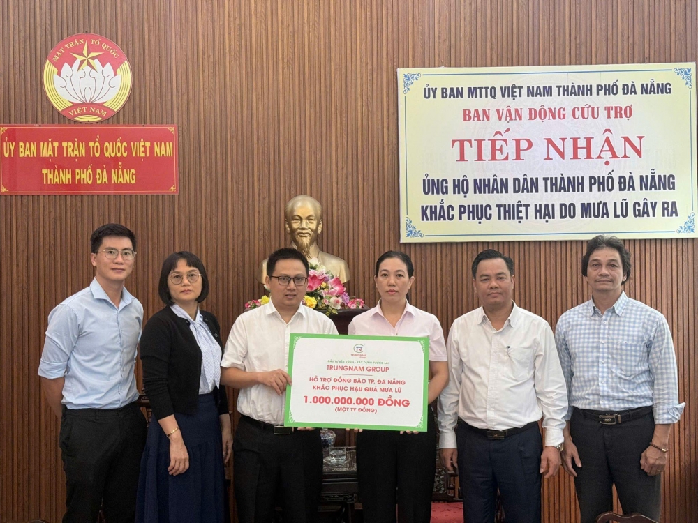 Trungnam Group san sẻ hoạn nạn với đồng bào vùng lũ miền Trung