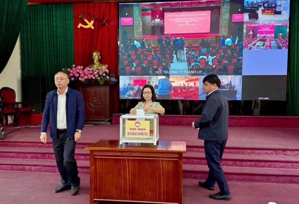 Mặt trận xã Đan Phượng sẻ chia với đồng bào miền Trung - Tây Nguyên Mặt trận xã Đan Phượng sẻ chia với đồng bào miền Trung - Tây Nguyên