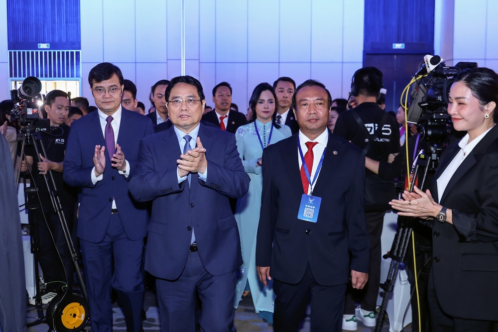 Thủ tướng: Các doanh nghiệp, doanh nhân trẻ thực hiện 6 tiên phong, thi đua "6 nhất"