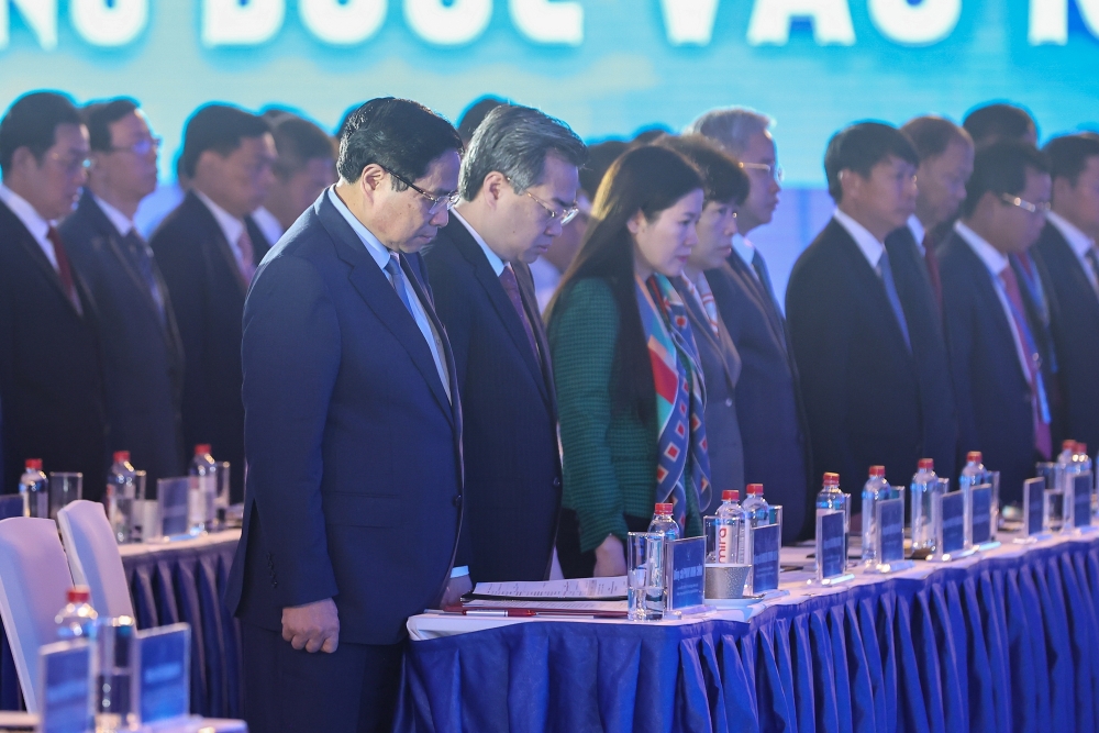 Thủ tướng: Các doanh nghiệp, doanh nhân trẻ thực hiện 6 tiên phong, thi đua "6 nhất"