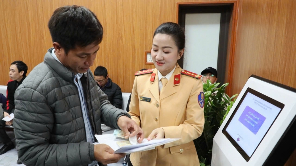 Đề xuất cấp bằng lái xe điện tử, giảm thời gian cấp mới còn 4,5 ngày