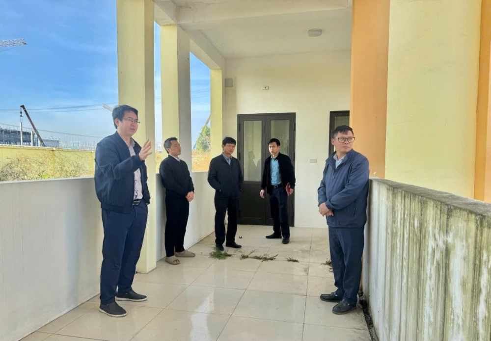 Lãnh đạo xã Hoài Đức kiểm tra tiến độ một số công trình, dự án hạ tầng