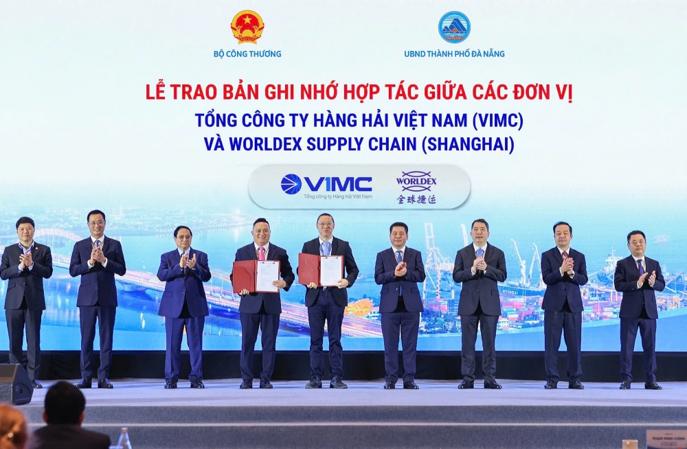 Thủ tướng: Đưa Việt Nam trở thành trung tâm dịch vụ logistics hàng đầu Đông Nam Á, châu Á và thế giới Thủ tướng: Đưa Việt Nam trở thành trung tâm dịch vụ logistics hàng đầu Đông Nam Á, châu Á và thế giới