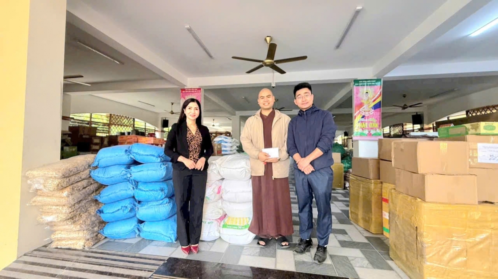 Cán bộ, Nhân dân xã Ô Diên lan tỏa nghĩa tình đến với đồng bào miền Trung