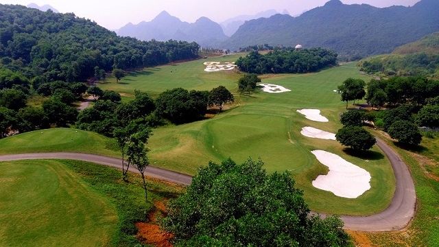 vingroup va sungroup dau tu san golf 18 lo o quang nam va lao cai