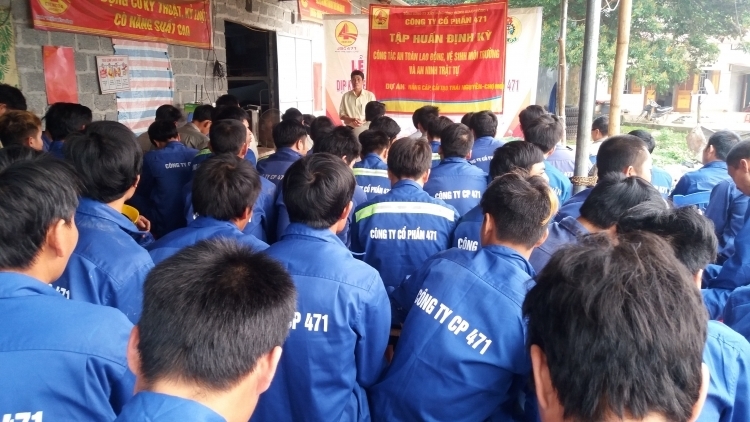 Nhà thầu thi công dự án đường trăm tỷ nứt toác thay Chủ tịch