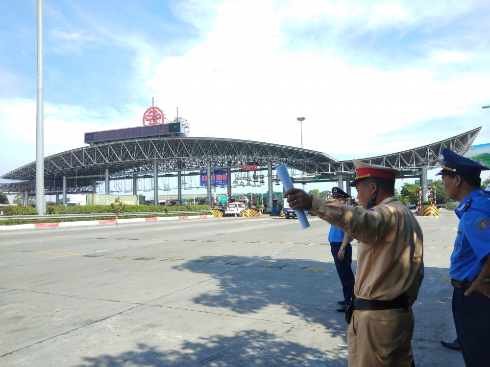 Nhiều tuyến cao tốc của VEC chưa làm thu phí không dừng vì không có tiền