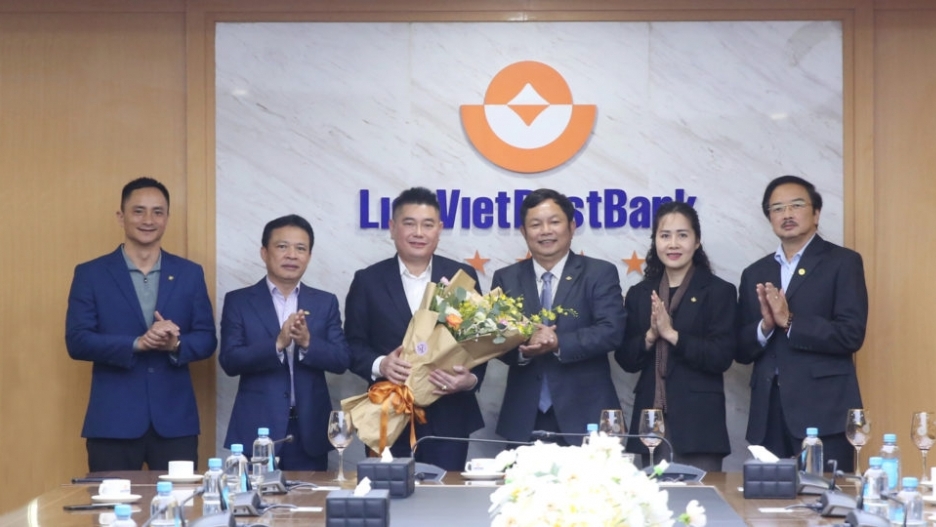 Bầu Thụy làm Chủ tịch Hội đồng quản trị LienVietPostBank