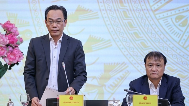 Học sinh nhốt, xúc phạm cô giáo: Không thể chấp nhận được!