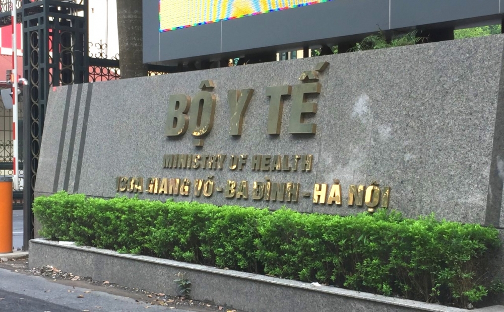 Bộ Y tế “tuýt còi” nhiều doanh nghiệp vi phạm Bộ Y tế “tuýt còi” nhiều doanh nghiệp vi phạm