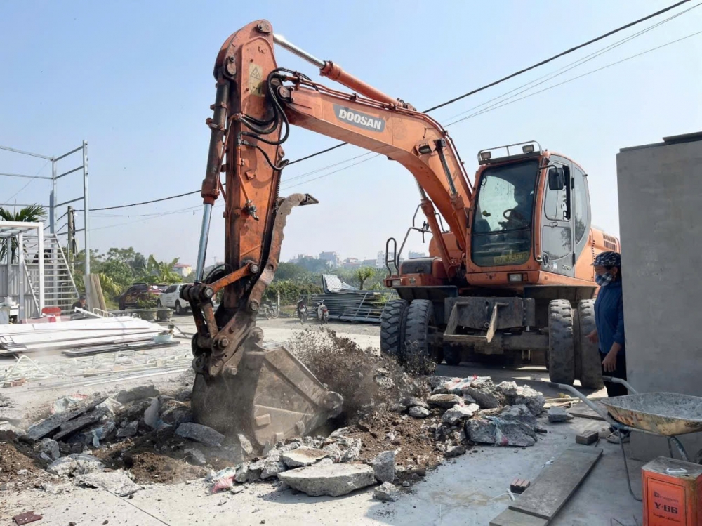 Chính quyền Hoài Đức mạnh tay xử lý các công trình xây dựng trên đất nông nghiệp