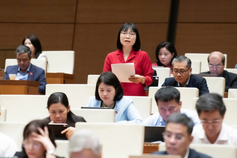 Cơ cấu ngân hàng yếu kém, xử lý nợ xấu còn nặng về quy trình, nhẹ về kết quả