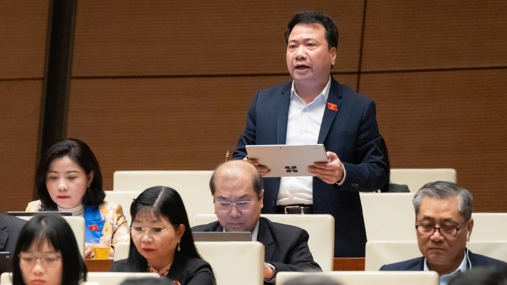 Hoàn thiện pháp luật để có đội ngũ cán bộ bản lĩnh, liêm chính, dám hành động