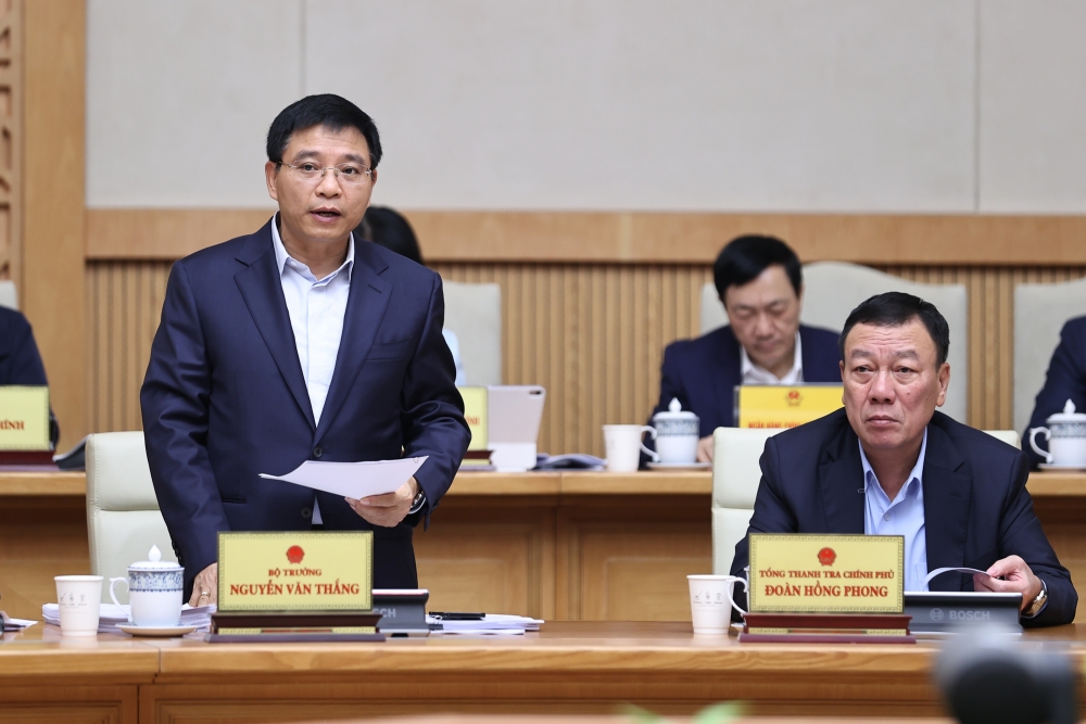 Dù chịu "tác động kép", nền kinh tế tiếp tục đạt nhiều kết quả toàn diện