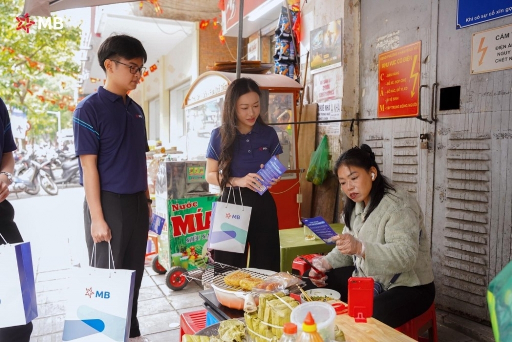 Nâng mức doanh thu tính thuế với cá nhân, hộ kinh doanh: Chuyên gia nói gì?