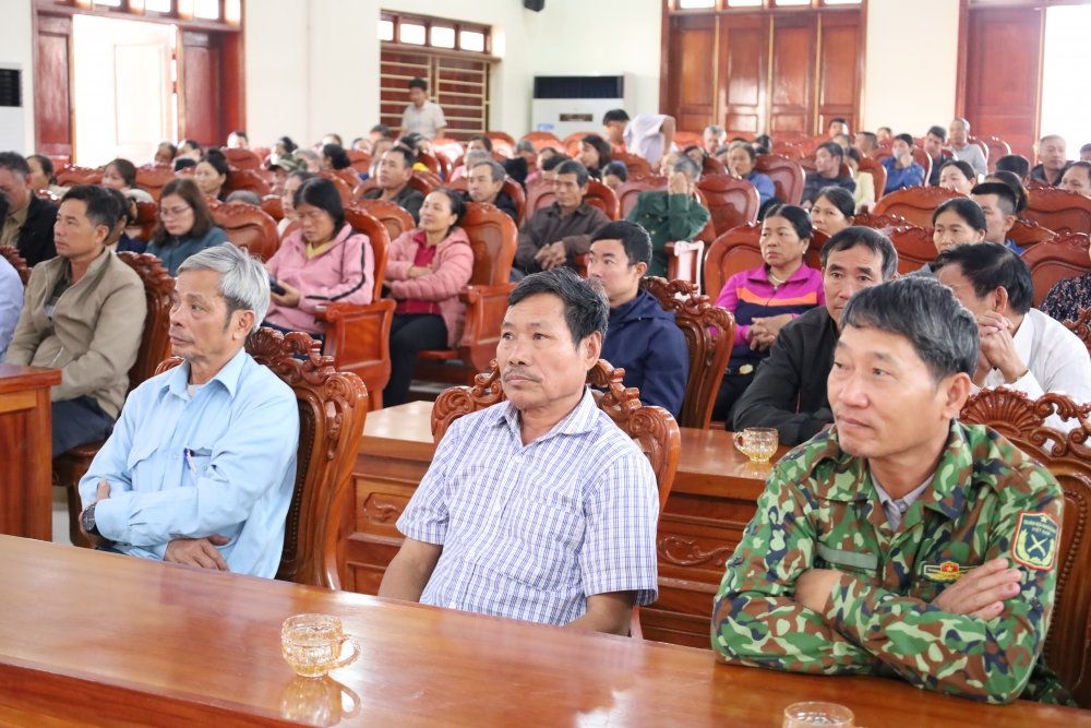 Xã Hoa Lộc tập huấn kiến thức chăn nuôi an toàn, bền vững cho nông dân Xã Hoa Lộc tập huấn kiến thức chăn nuôi an toàn, bền vững cho nông dân