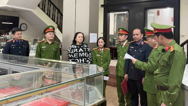Vợ chồng chủ tiệm vàng có tiếng ở Thanh Hóa bị bắt