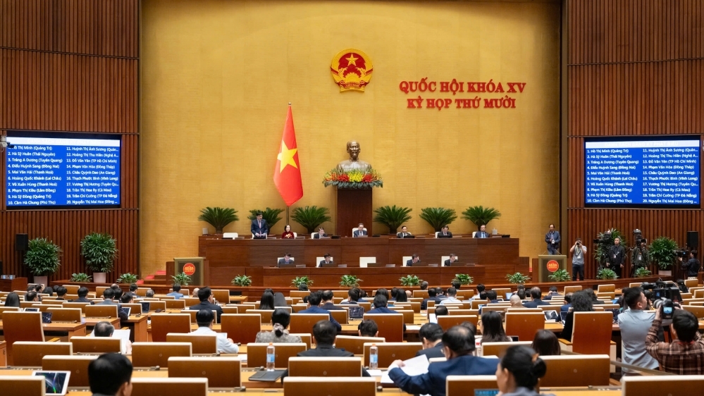 Quốc hội biểu quyết thông qua Luật Báo chí (sửa đổi) và hàng chục dự án luật quan trọng