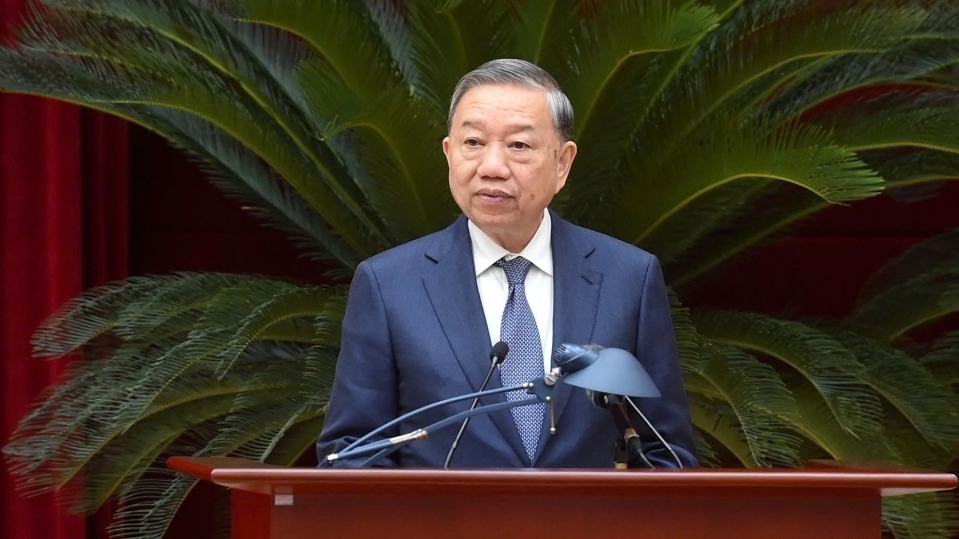 Không ai được phép vượt quá “lằn ranh đỏ”