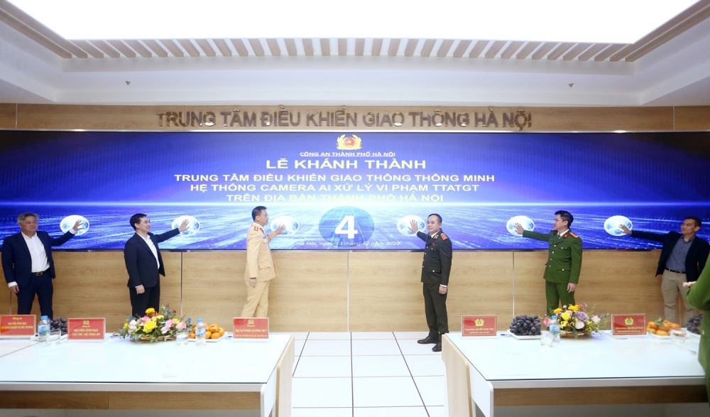 Hà Nội chính thức vận hành hơn 1.800 camera AI tự động phát hiện vi phạm giao thông Hà Nội chính thức vận hành hơn 1.800 camera AI tự động phát hiện vi phạm giao thông