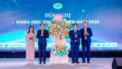 Bệnh viện tỉnh Thanh Hóa đẩy mạnh nghiên cứu khoa học, nâng cao trình độ chuyên môn