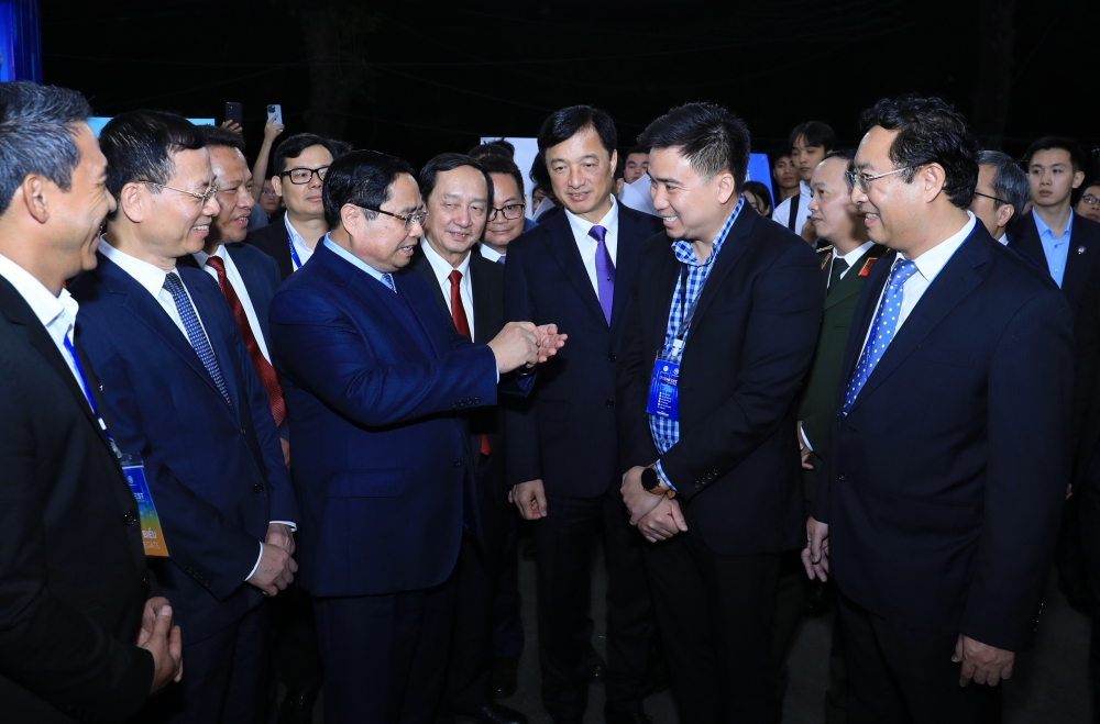 Thủ tướng: Phát triển năng lực công nghệ trong nước là con đường tất yếu Thủ tướng: Phát triển năng lực công nghệ trong nước là con đường tất yếu