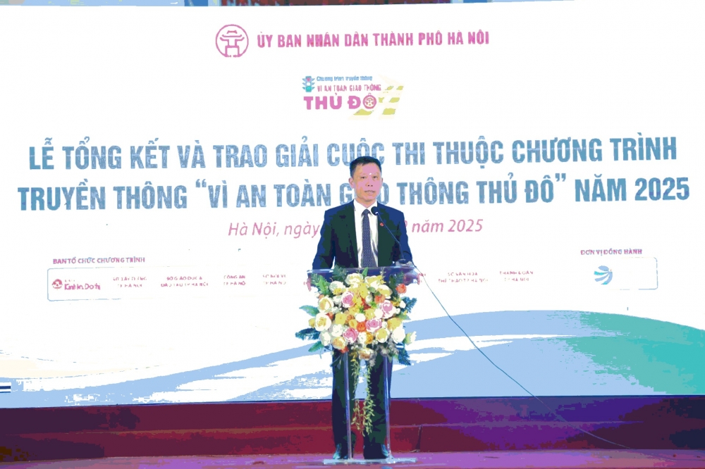 Chung tay xây dựng Thủ đô trở thành hình mẫu về văn hoá giao thông Chung tay xây dựng Thủ đô trở thành hình mẫu về văn hoá giao thông