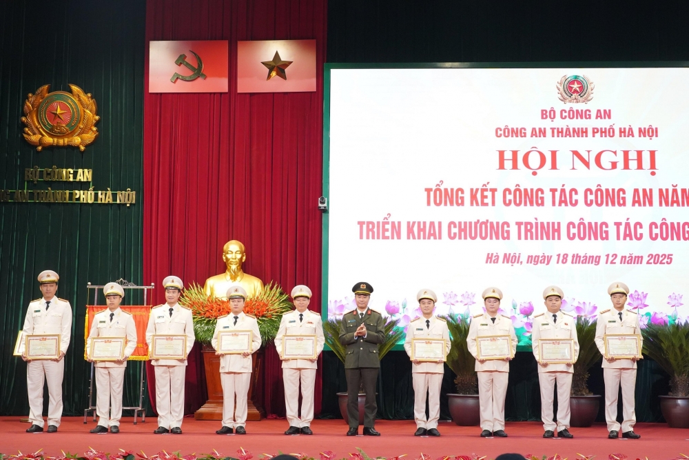 Mỗi cán bộ, chiến sĩ Công an Thủ đô phải gương mẫu, đi đầu, dám nghĩ, dám làm