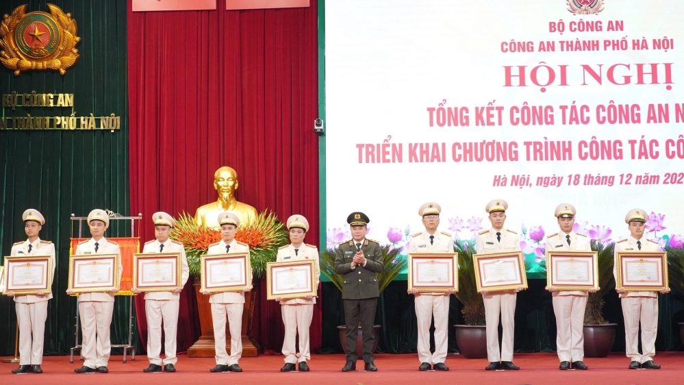 Mỗi cán bộ, chiến sĩ Công an Thủ đô phải gương mẫu, đi đầu, dám nghĩ, dám làm