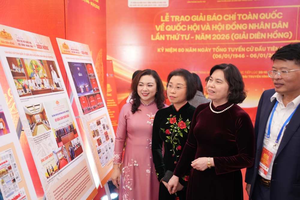 Báo chí đồng hành giúp các cơ quan dân cử hoạt động ngày càng hiệu lực, hiệu quả Báo chí đồng hành giúp các cơ quan dân cử hoạt động ngày càng hiệu lực, hiệu quả