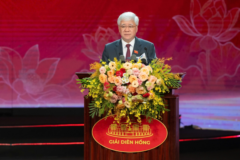 Báo chí đồng hành giúp các cơ quan dân cử hoạt động ngày càng hiệu lực, hiệu quả Báo chí đồng hành giúp các cơ quan dân cử hoạt động ngày càng hiệu lực, hiệu quả