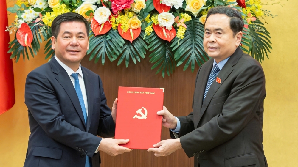 Ông Nguyễn Hồng Diên làm Phó Bí thư chuyên trách Đảng ủy Quốc hội