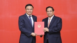 ong le manh hung giu chuc quyen bo truong bo cong thuong