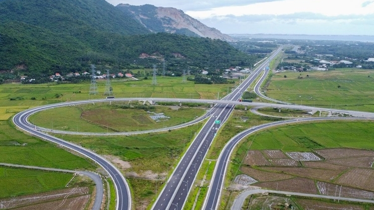 Cục Cảnh sát giao thông chỉ rõ 17 tồn tại trên cao tốc Vân Phong - Nha Trang