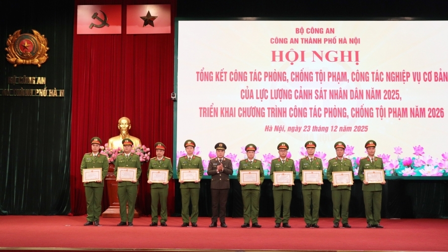 Kiên quyết xử lý nghiêm các trường hợp bảo kê, tiếp tay cho tội phạm