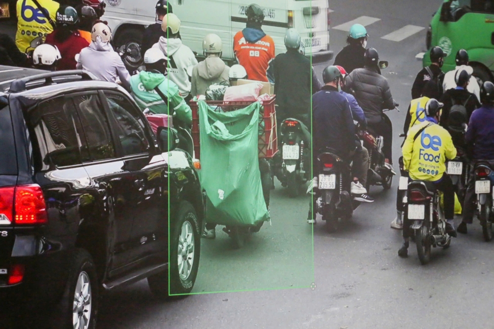 Hà Nội: Các shipper “né” phạt nguội nhưng không qua được “mắt thần” AI