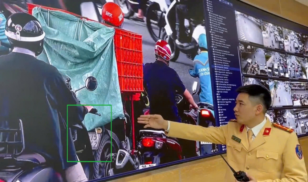 Hà Nội: “Mắt thần” AI phát hiện loạt xe che, dán biển số, dùng điện thoại khi lái xe