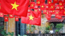 hon 2500 ty dong bo sung cho dia phuong tang qua dip dai hoi dang va tet nguyen dan