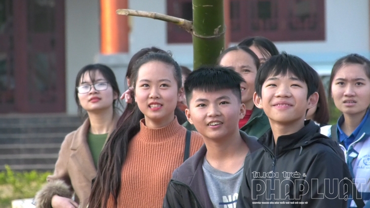 vut bay cung du tien trong le hoi xuong giang