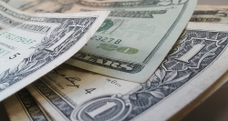 Tỷ giá ngoại tệ 8/1: Đồng USD biến động mạnh trước căng thẳng chính trị Mỹ