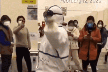 Y tá Vũ Hán nhảy múa cùng bệnh nhân trong giờ nghỉ giải lao
