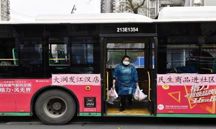 SARS-CoV-2 có thể lây nhiễm ở khoảng cách 4,5 mét