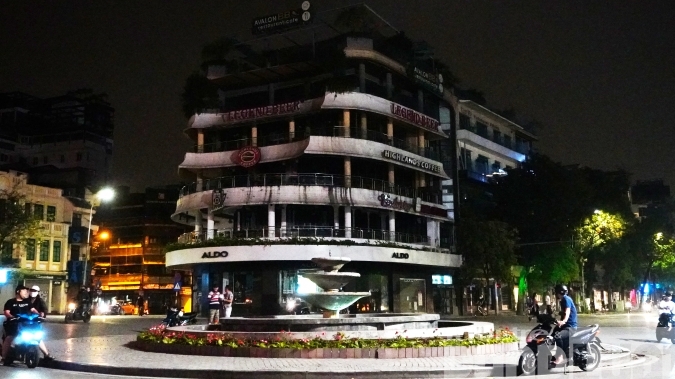 Quận Hoàn Kiếm phản hồi về chi phí 18 tỷ phá dỡ Hàm Cá mập